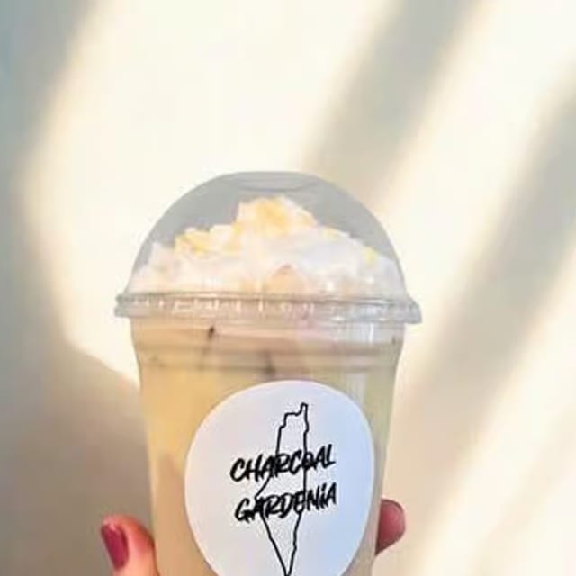 Iced Blondie Mochaccino.